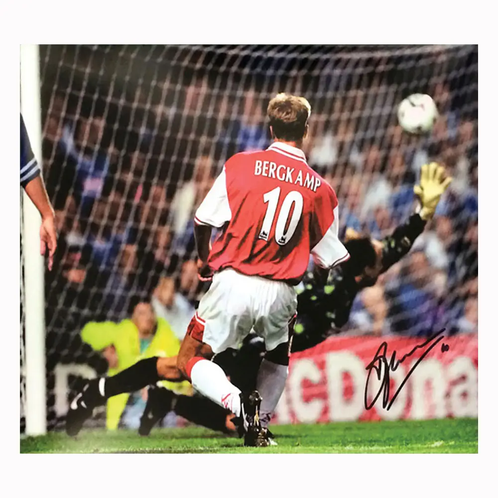 Dennis Bergkamp Signed Arsenal photo (2)