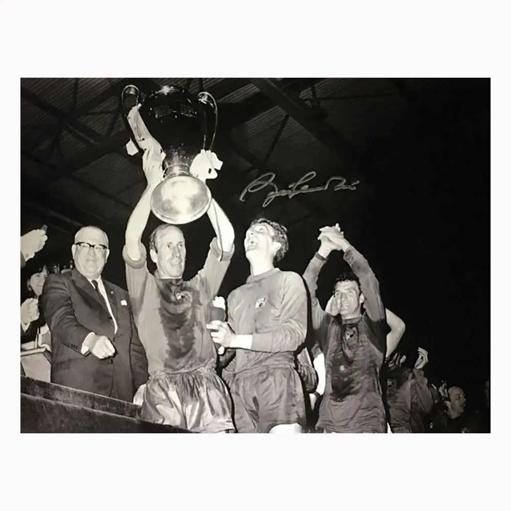 Sir Bobby Charlton signed 1968 European Cup Final photo