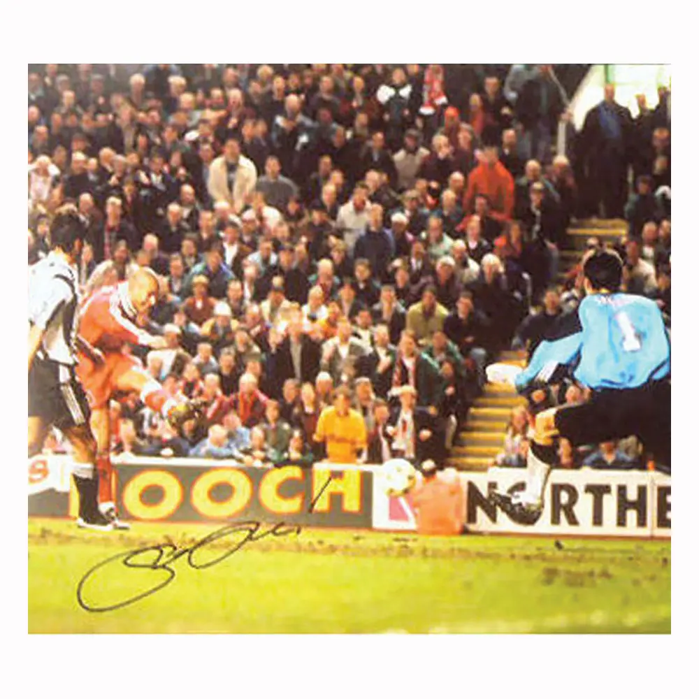 Stan Collymore signed Liverpool photo