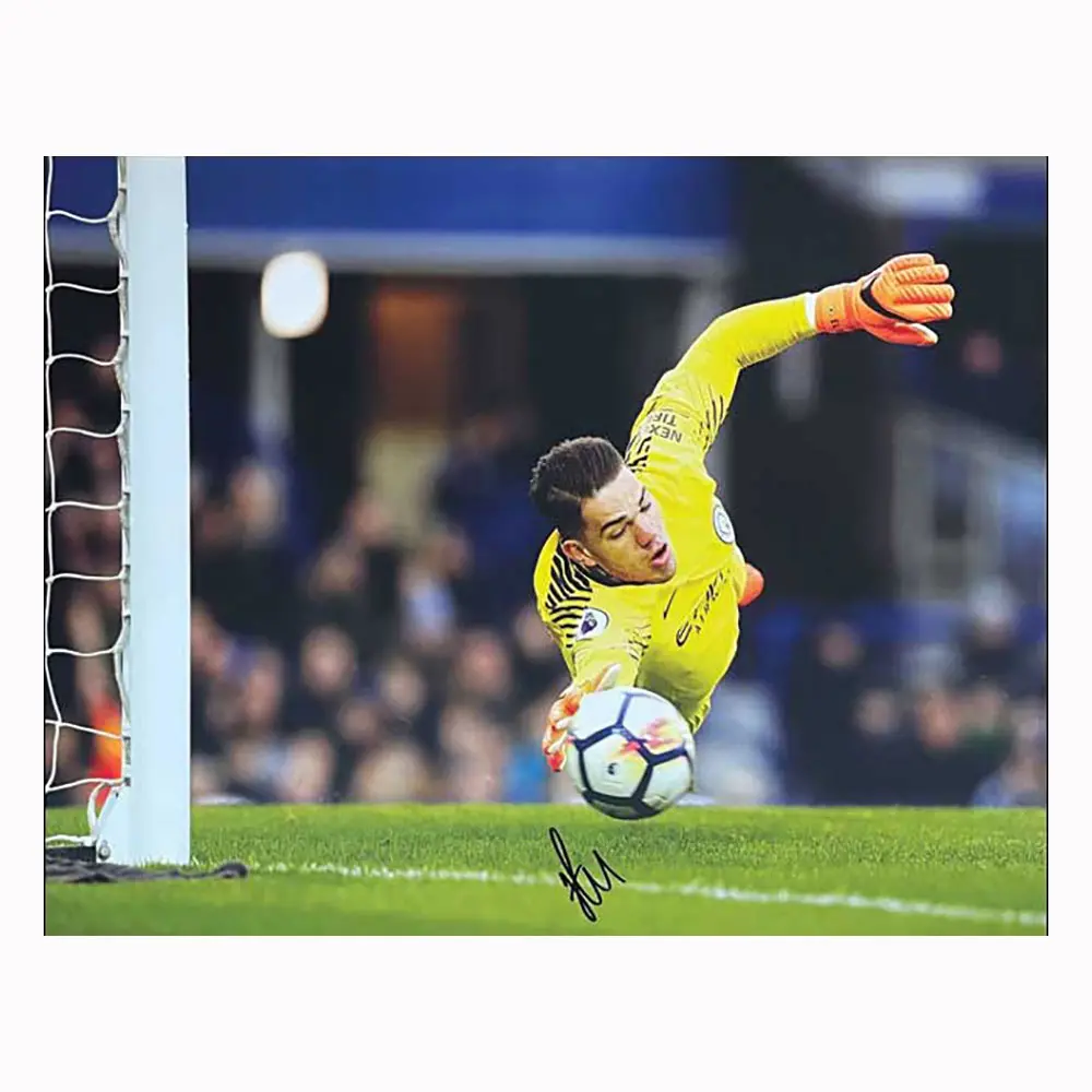 Ederson signed Manchester City photo