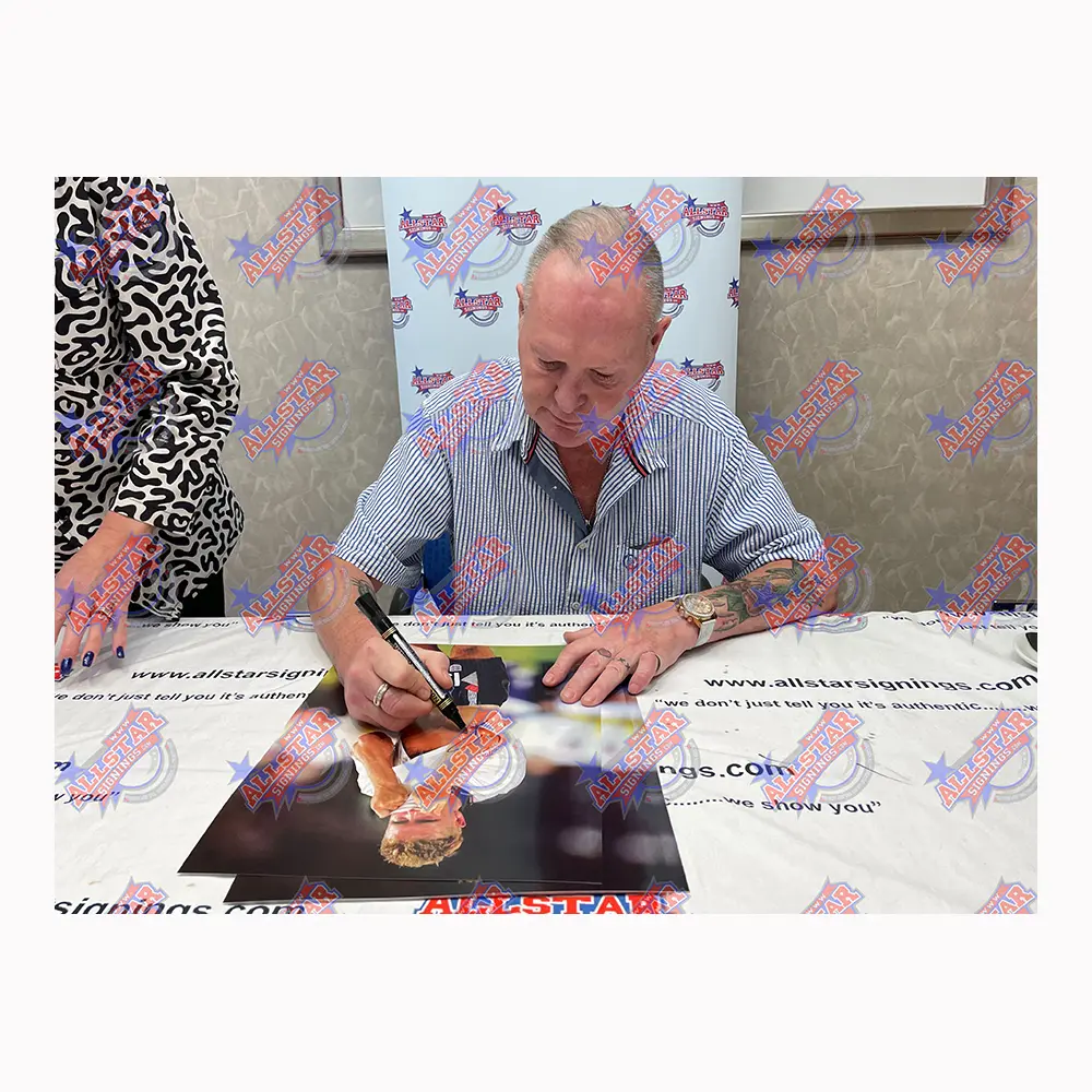 Paul "Gazza" Gascoigne signed Italia 90 World Cup photo