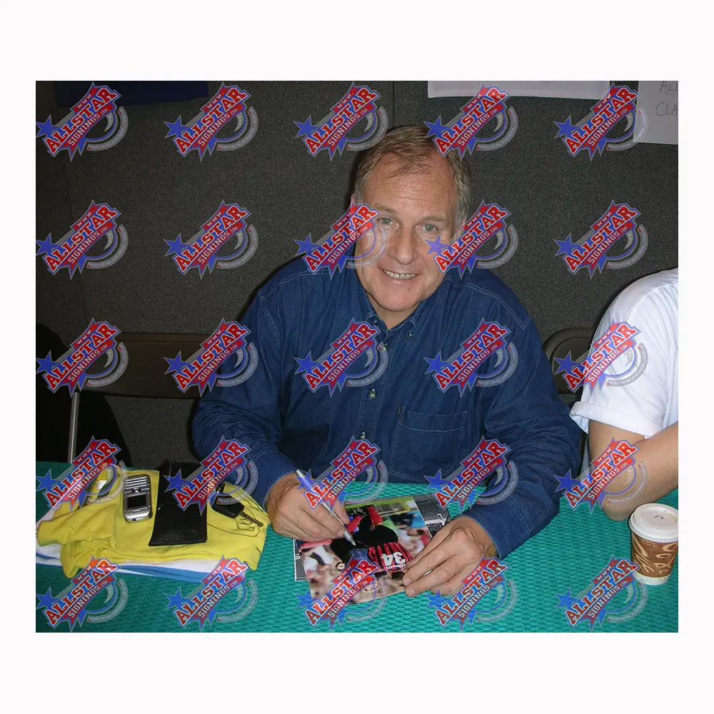 Joe Royle signed 10x8 Manchester City promotion photo.