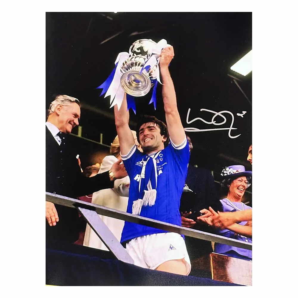 Kevin Ratcliffe signed Everton 1984 FA Cup Final photo