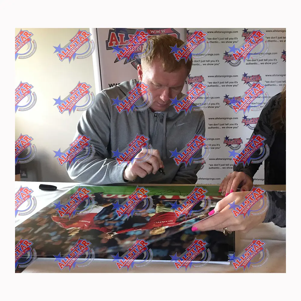 Ryan Giggs & Paul Scholes Dual signed 16x20 photo.