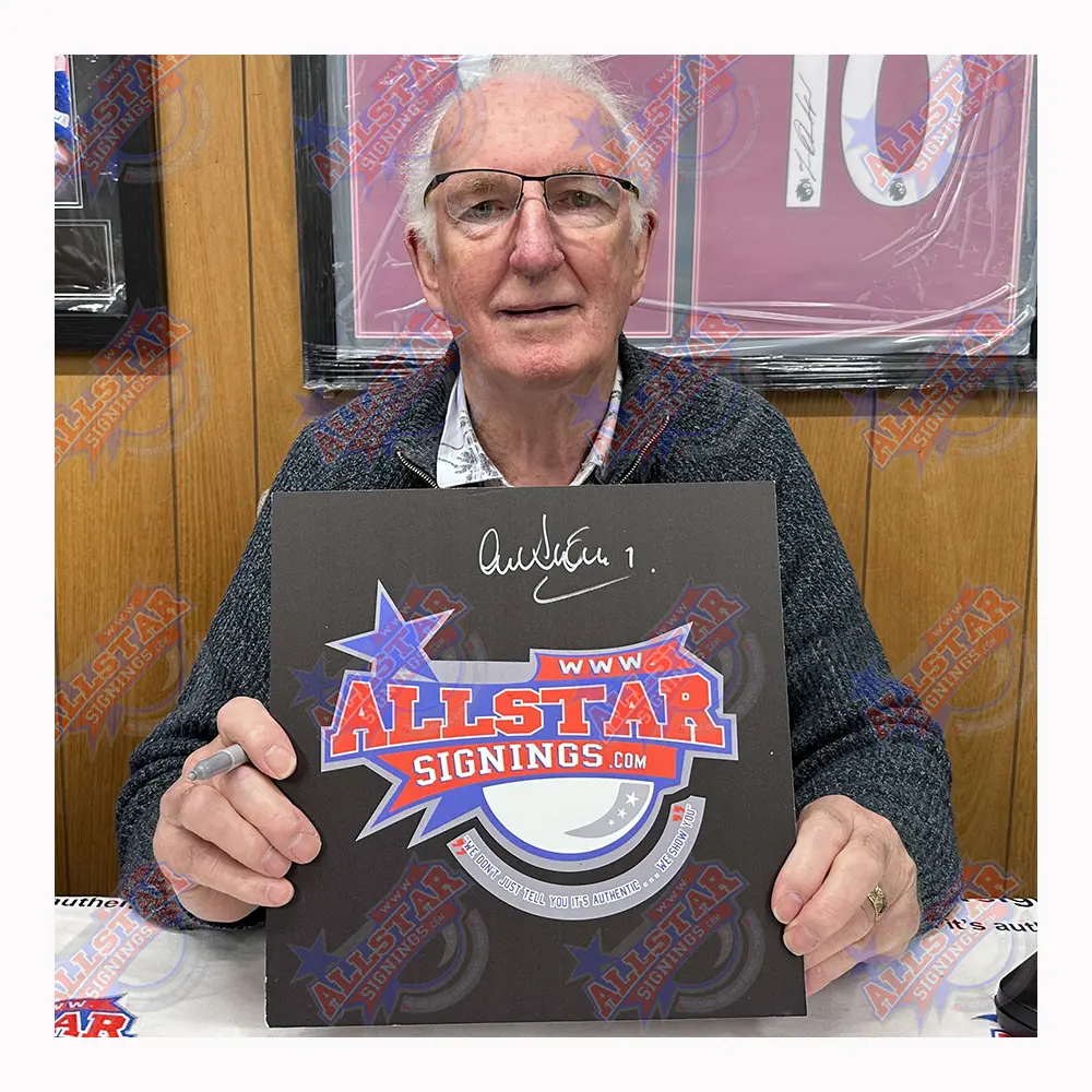 Alex Stepney signed goalkeeper glove